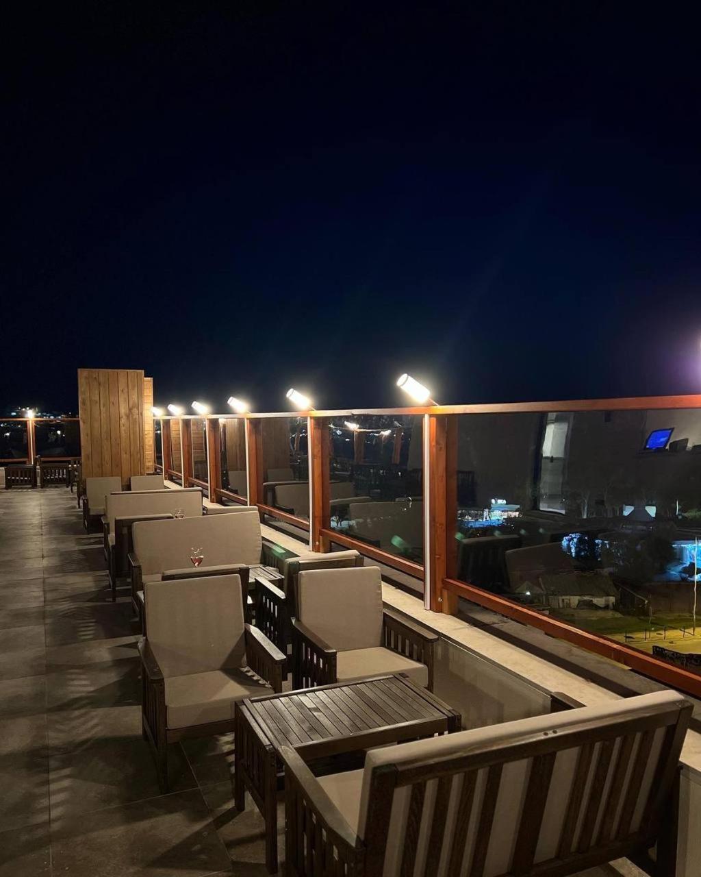 Xio Apartments Бар Екстериор снимка