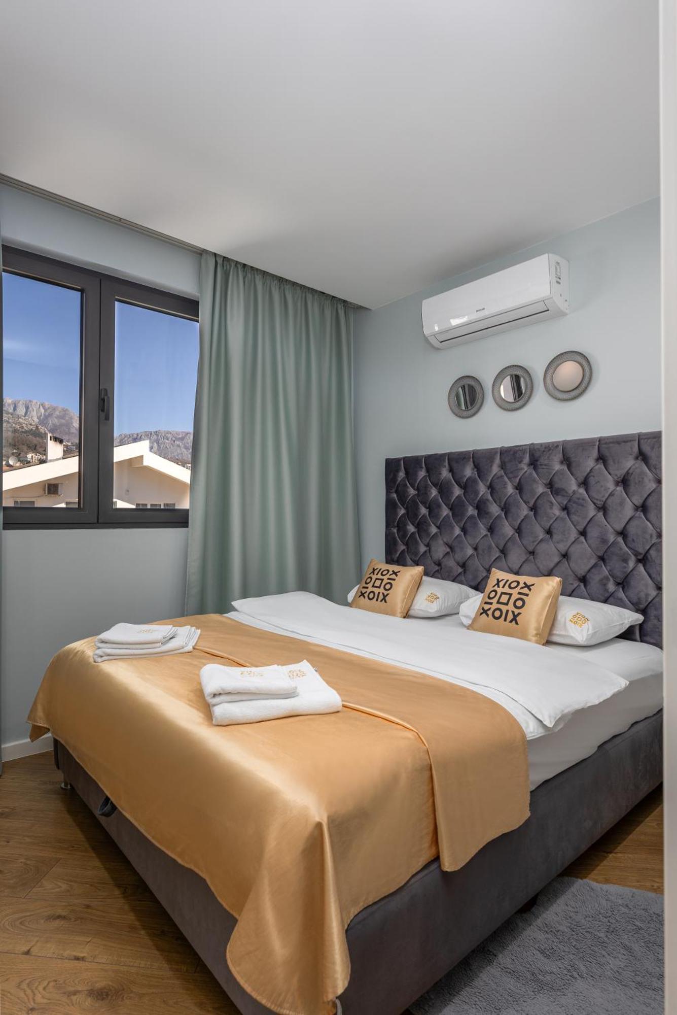 Xio Apartments Бар Екстериор снимка