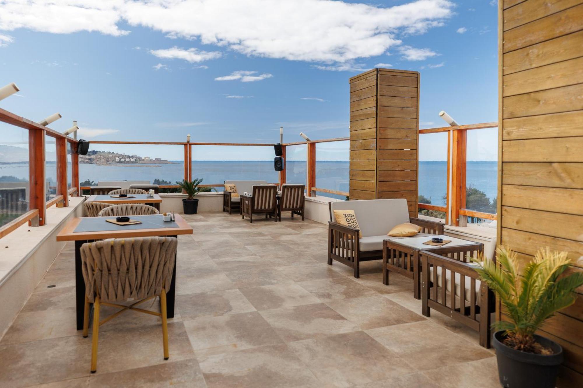 Xio Apartments Бар Екстериор снимка