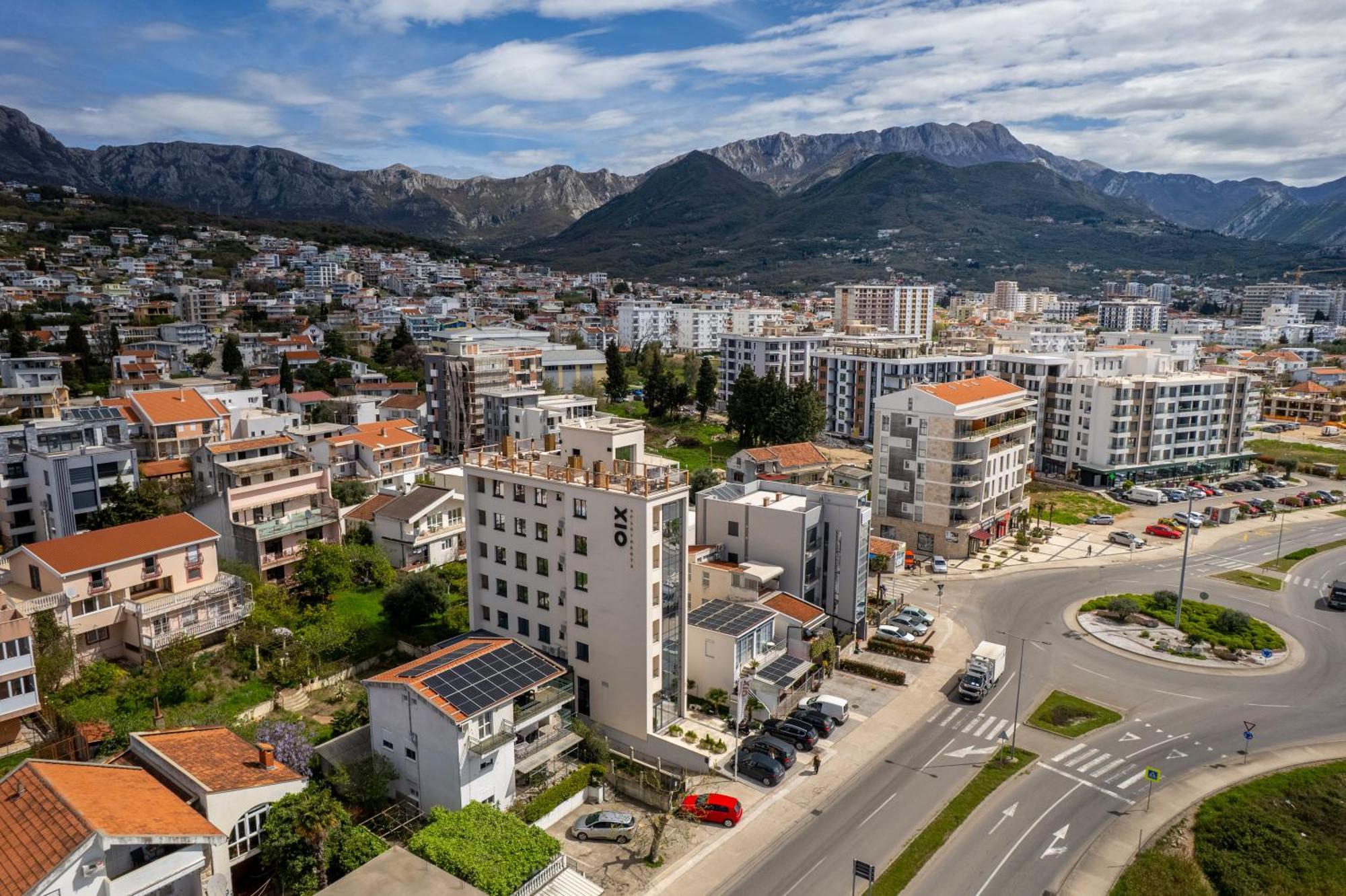Xio Apartments Бар Екстериор снимка