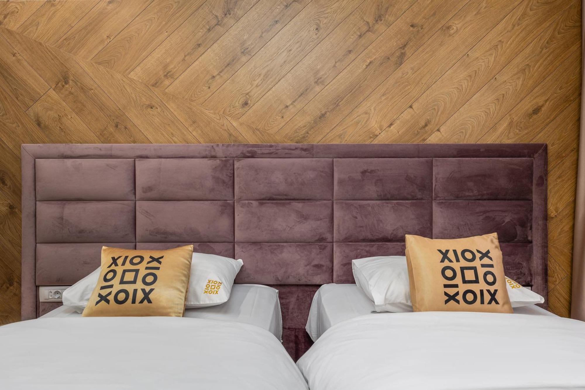 Xio Apartments Бар Екстериор снимка