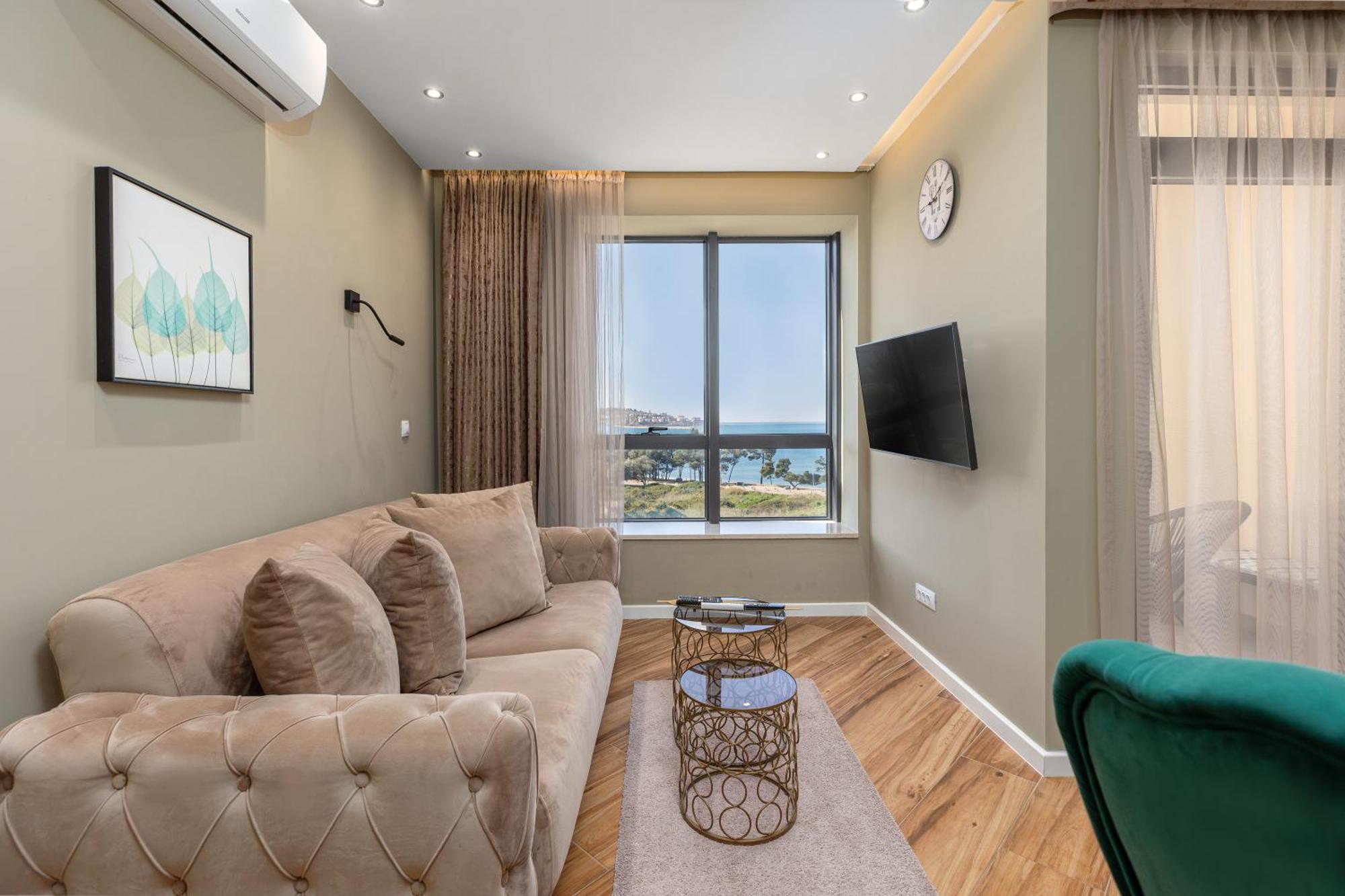 Xio Apartments Бар Екстериор снимка