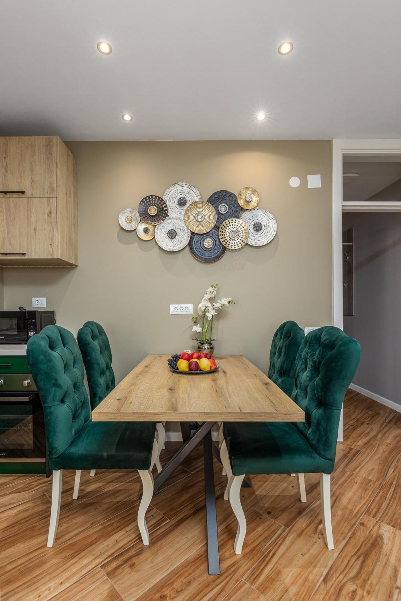 Xio Apartments Бар Екстериор снимка