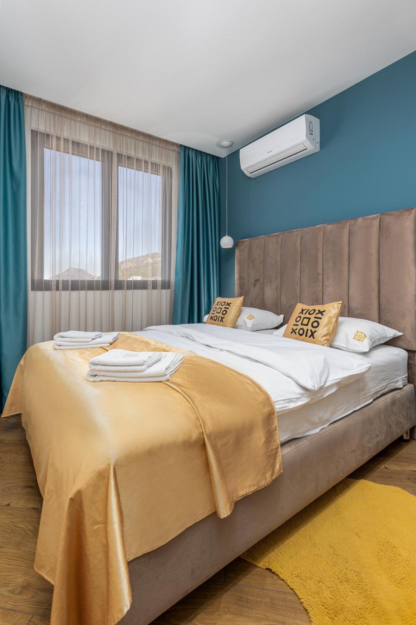 Xio Apartments Бар Екстериор снимка