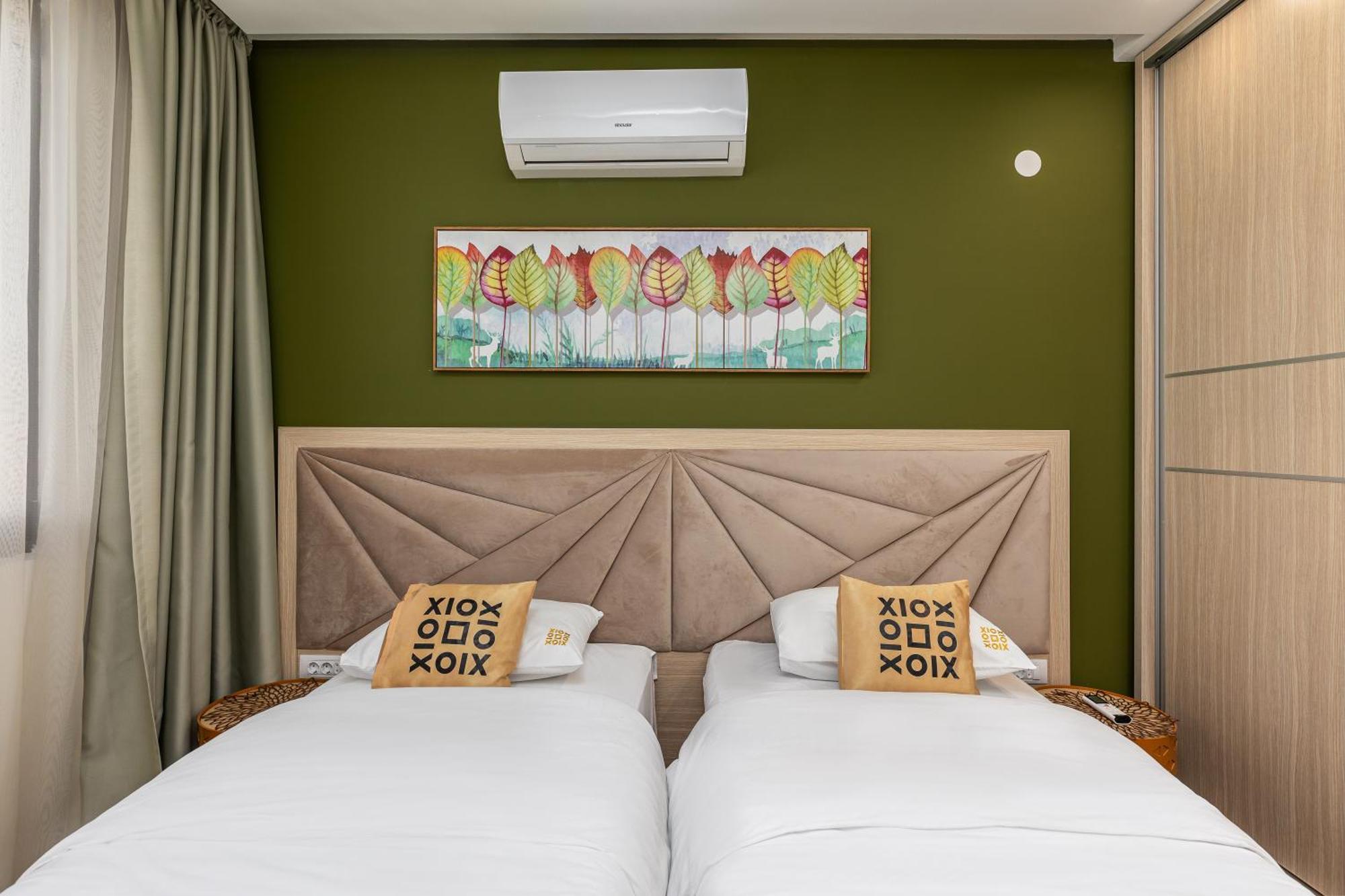 Xio Apartments Бар Екстериор снимка